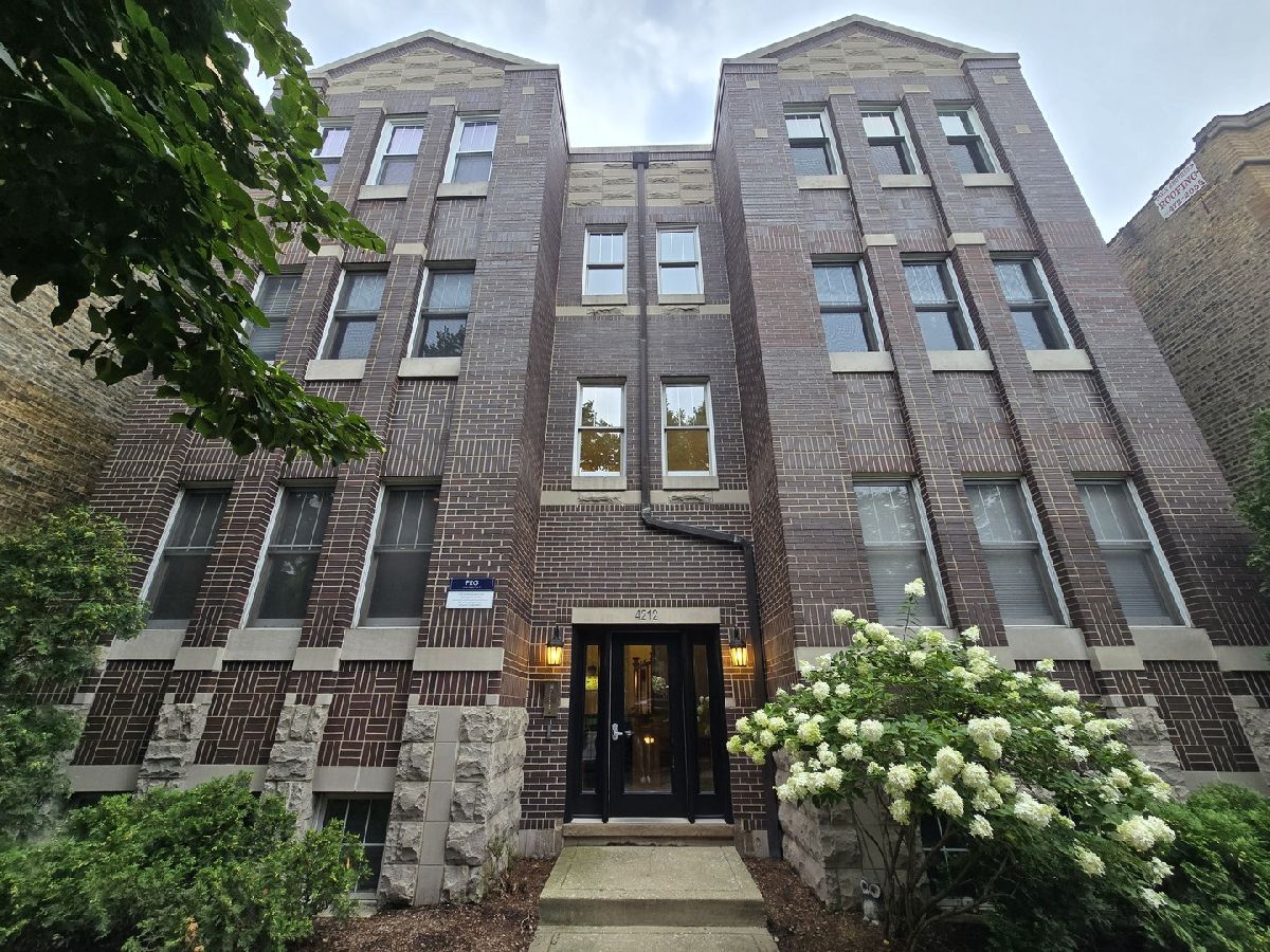  Rented Chicago Illinois, 4212 Ashland