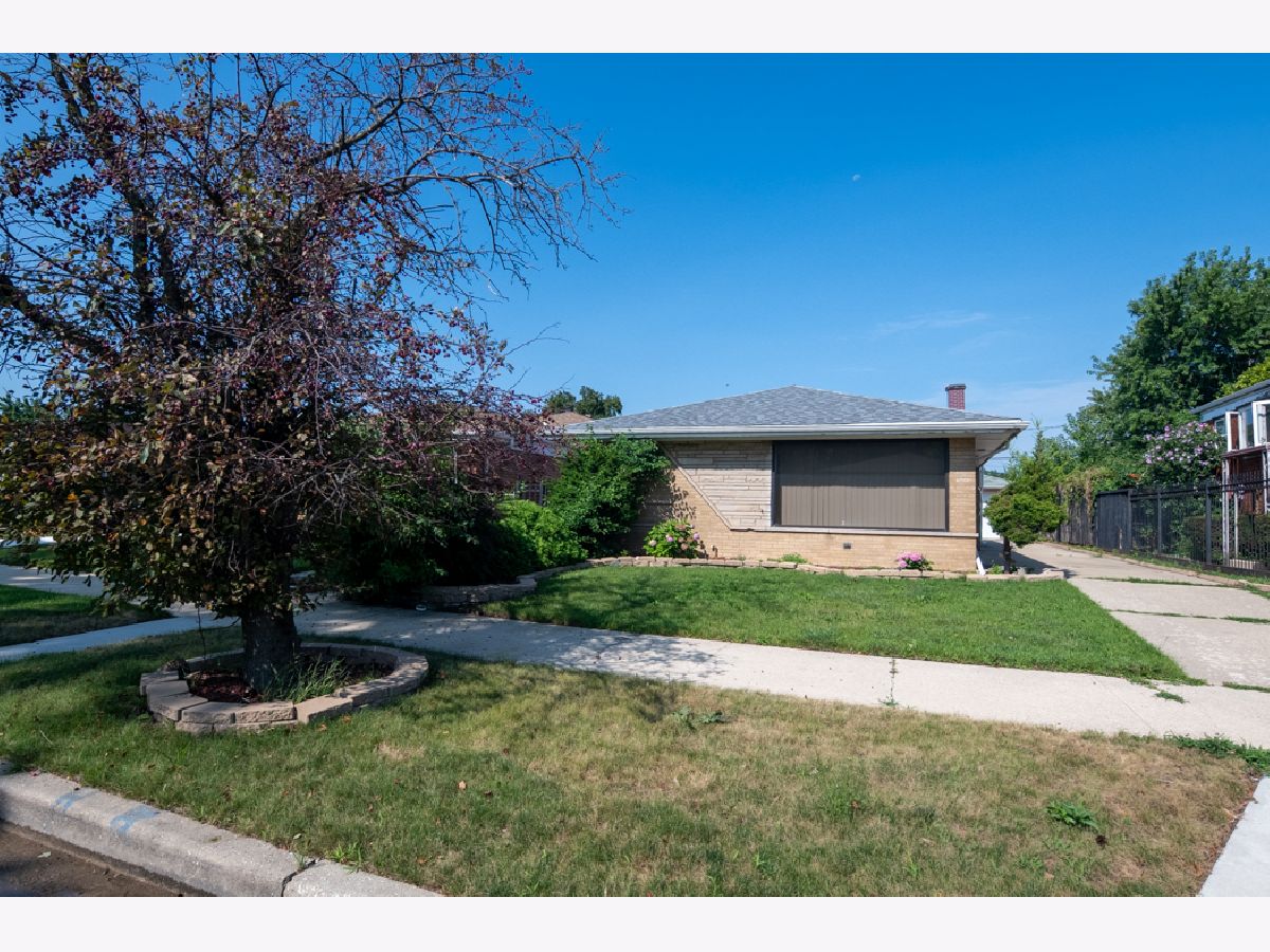  For Sale Chicago Illinois, 9334 Cregier Avenue