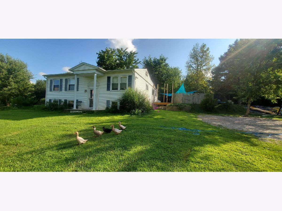  For Sale Carlock Illinois, 1905 Northlake Lane