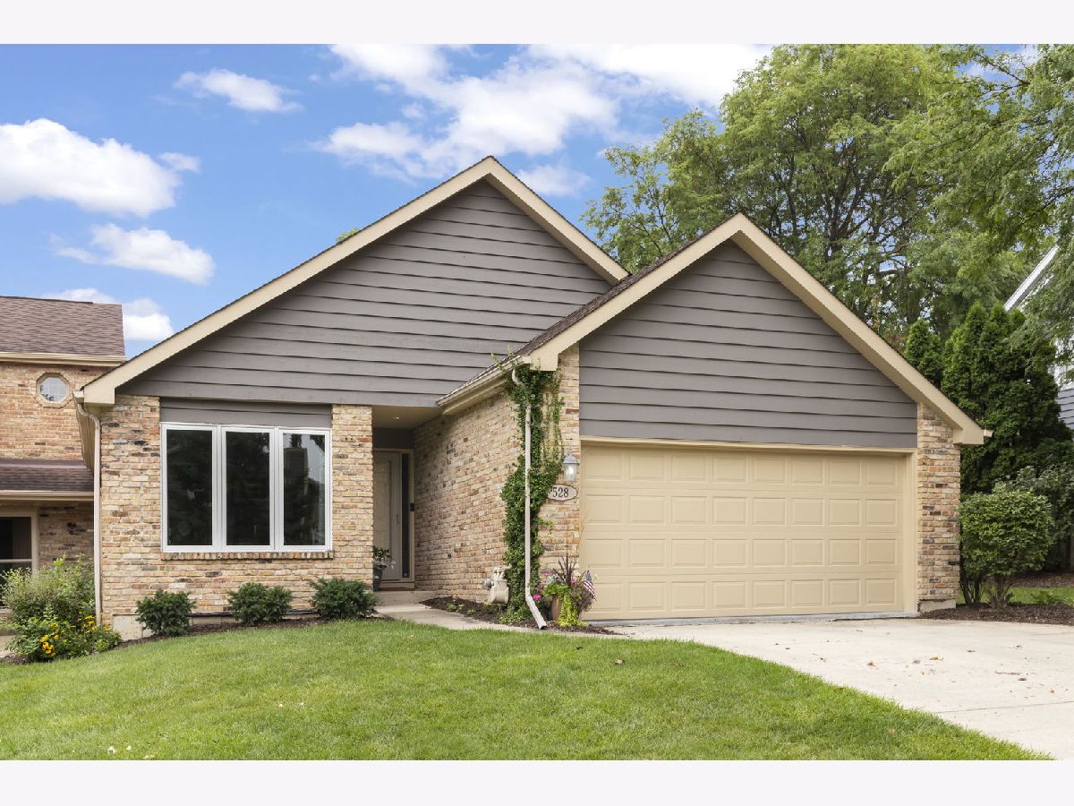  For Sale Wheaton Illinois, 528 Evergreen Street