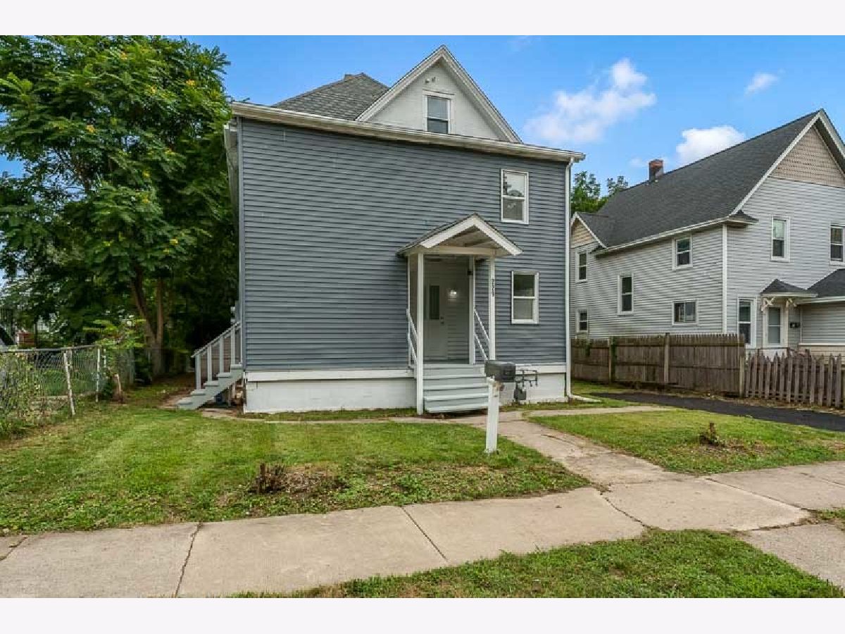  For Sale Rockford Illinois, 229 Forest Avenue