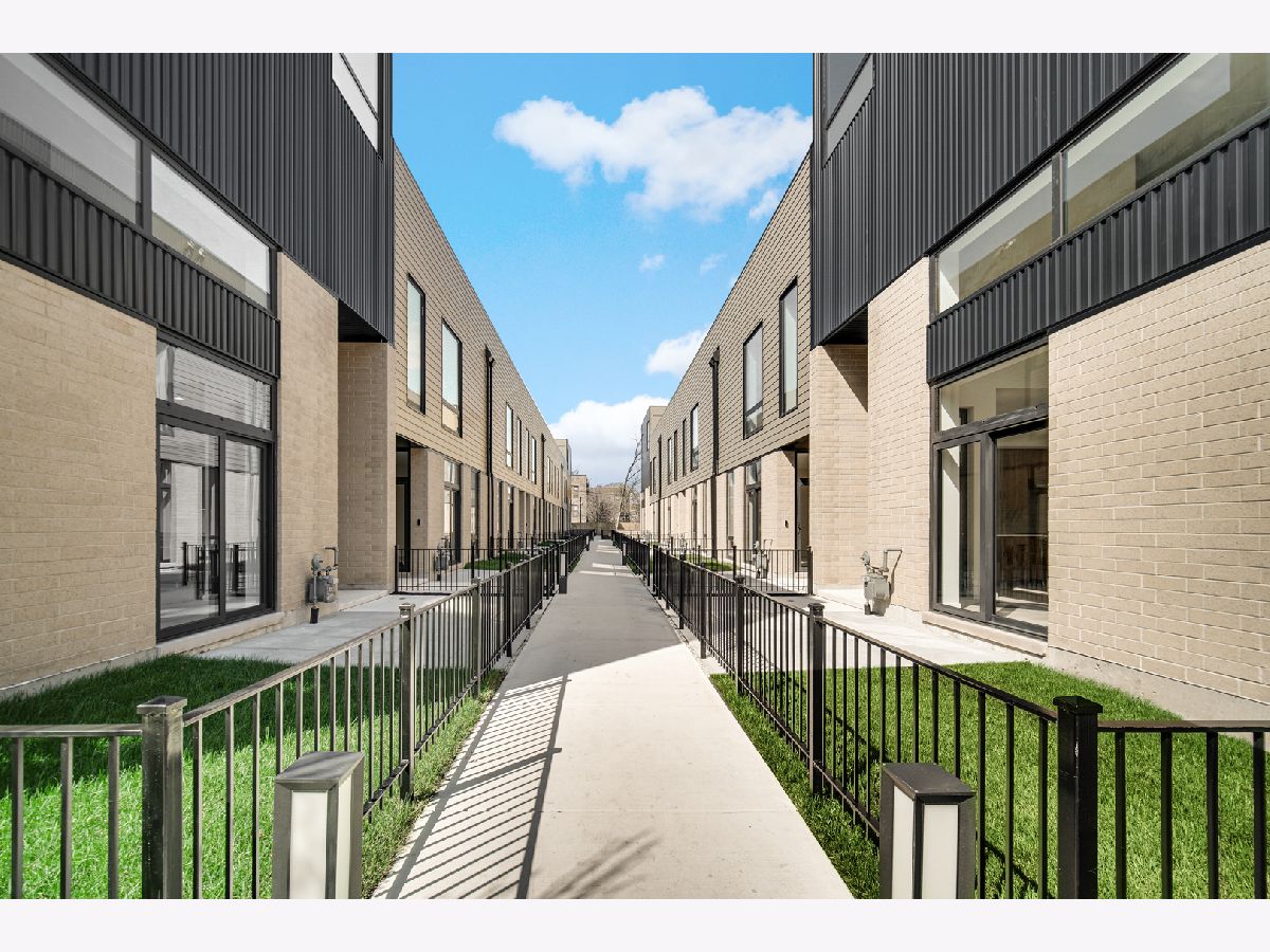  For Sale Chicago Illinois, 6218 Woodlawn Avenue