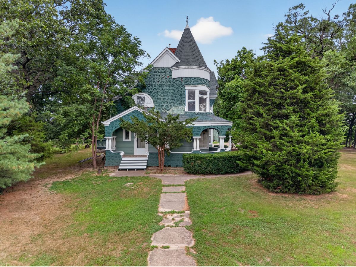  For Sale Marseilles Illinois, 860 Best Street