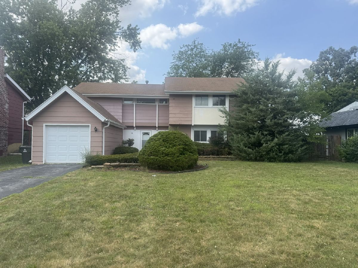  For Sale Hazel Crest Illinois, 3212 Charlemagne Avenue