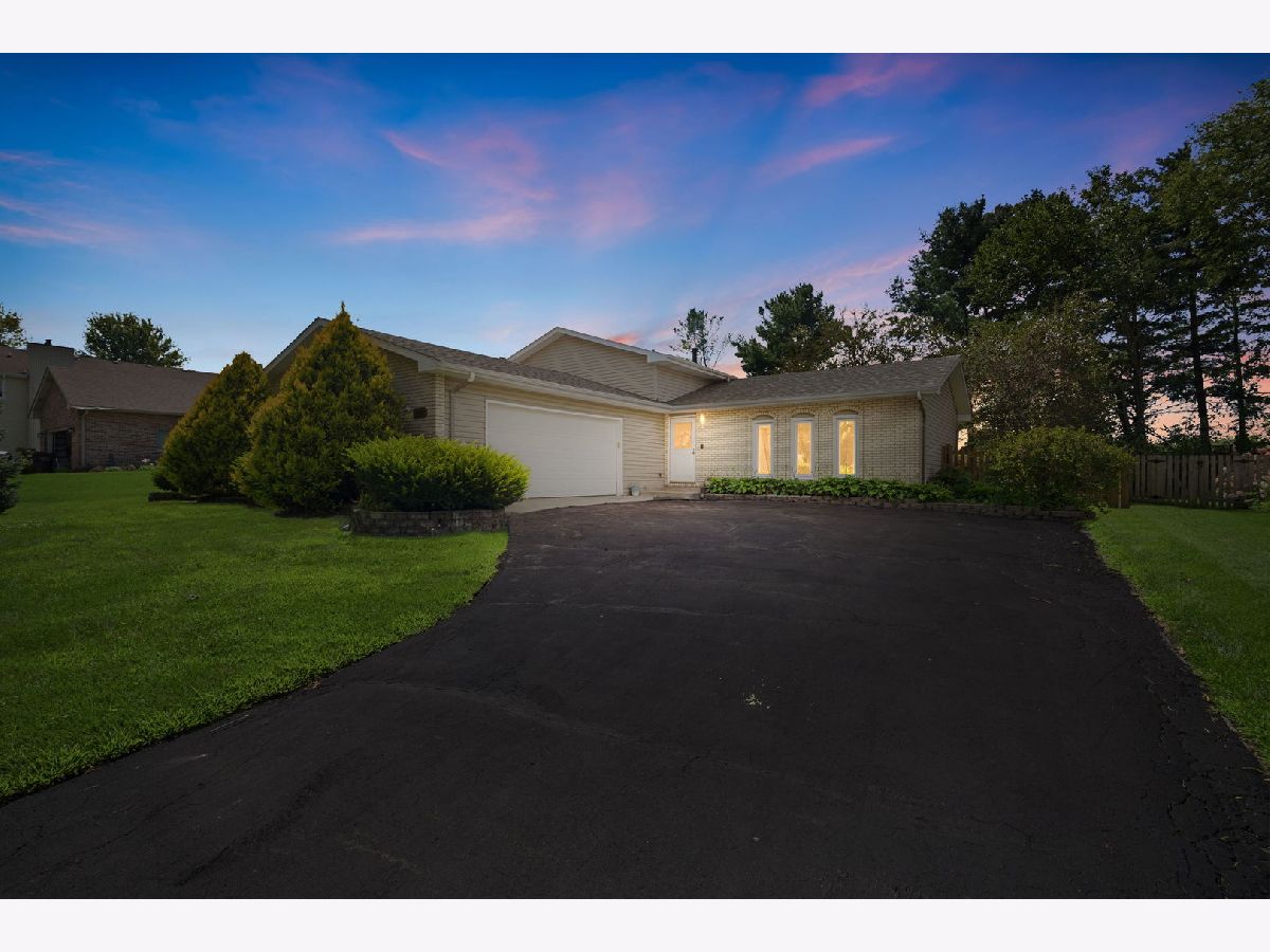  For Sale Beecher Illinois, 624 Melrose Lane