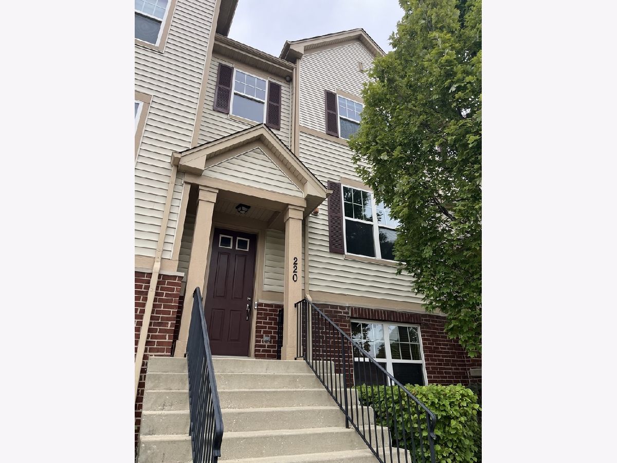  For Rent Des Plaines Illinois, 220 Laurel