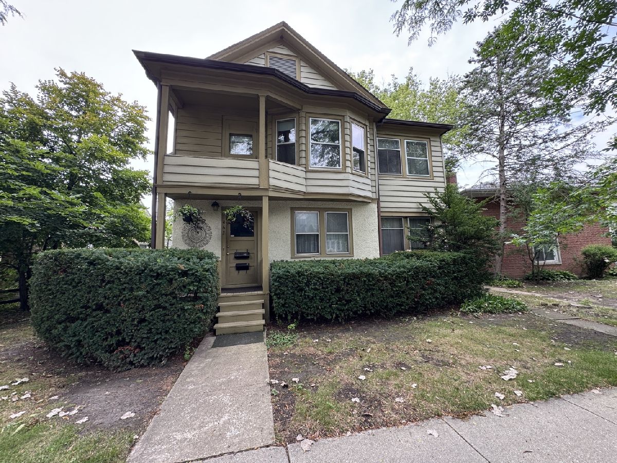  Rented Wilmette Illinois, 1462 Wilmette