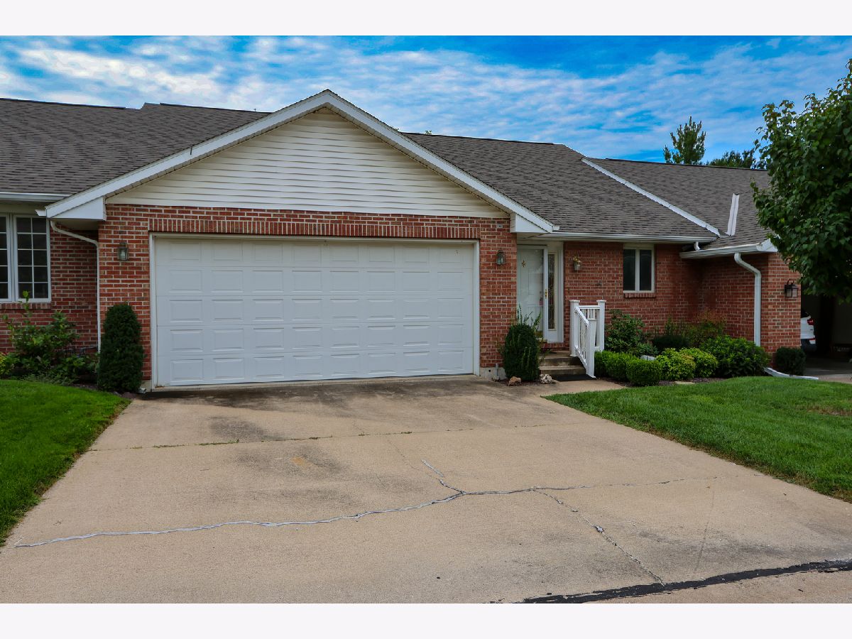  For Sale Quincy Illinois, 503 Donegal Drive
