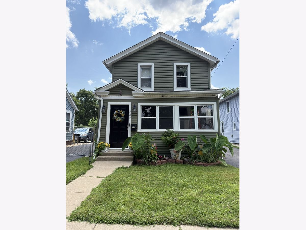  For Sale Aurora Illinois, 727 Superior Street