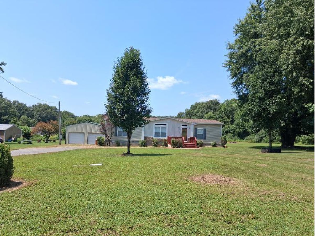  For Sale West Frankfort Illinois, 2559 Orient Road