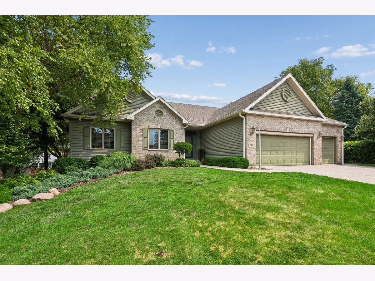  For Sale Antioch Illinois, 789 Woodland Drive