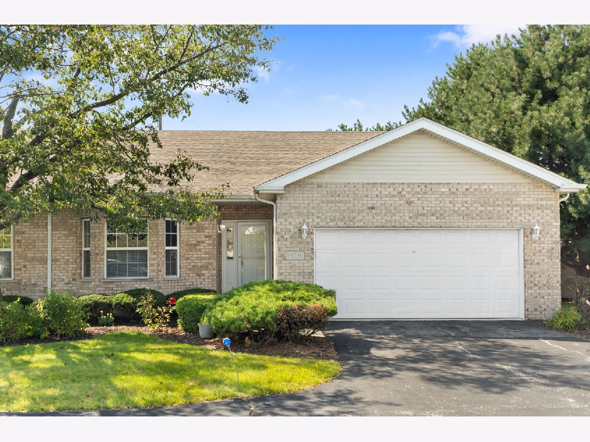 Townhomes & Homes For Sale Tara Hills Mokena Illinois, 19230 Tramore Lane