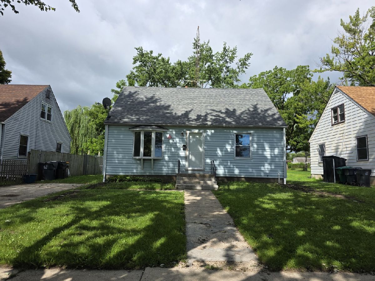  For Sale Zion Illinois, 2302 Horeb Avenue