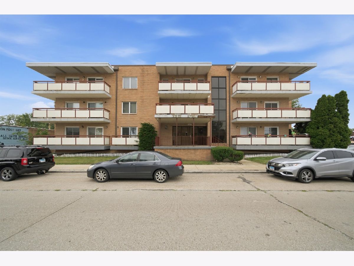  For Sale Stickney Illinois, 6441 Pershing Road