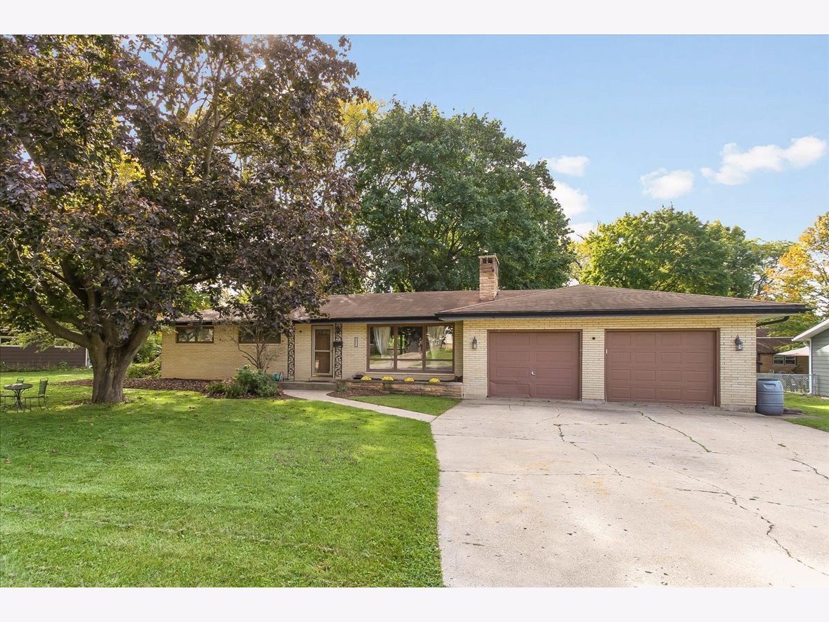  For Sale Antioch Illinois, 478 1st Street