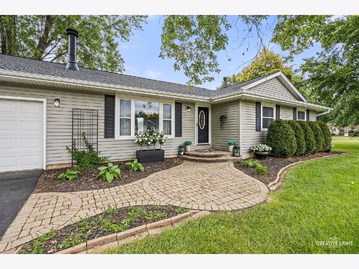  Sold Lake Holiday Illinois, 1750 Suzy