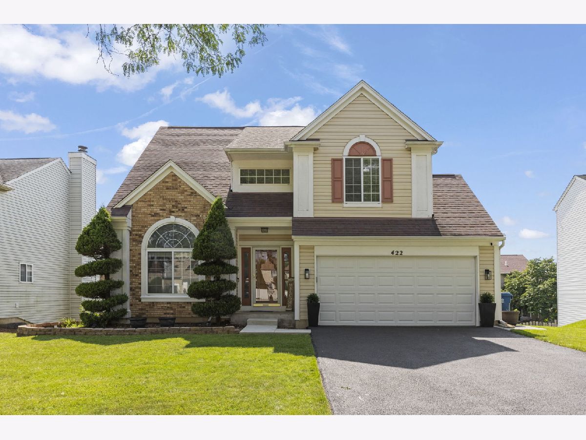 Townhomes & Condos & Homes For Sale Amber Grove Bartlett Illinois, 422 Cardinal Drive