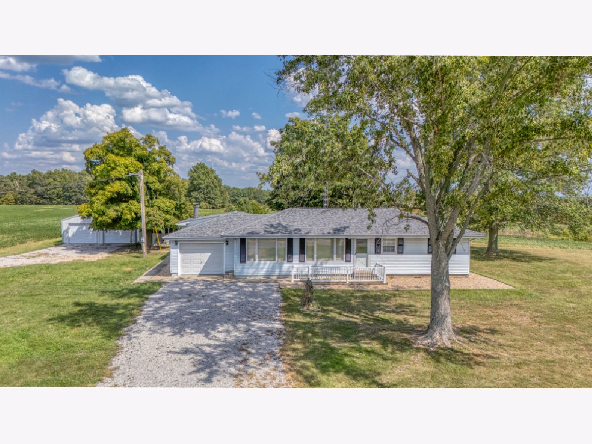 For Sale Woodlawn Illinois, 14630 Woodlawn Lane