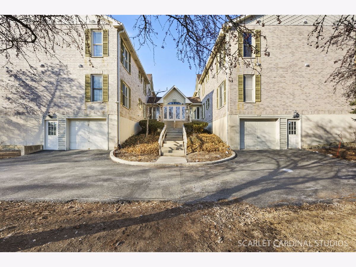  For Sale Glen Ellyn Illinois, 528 Pershing Avenue