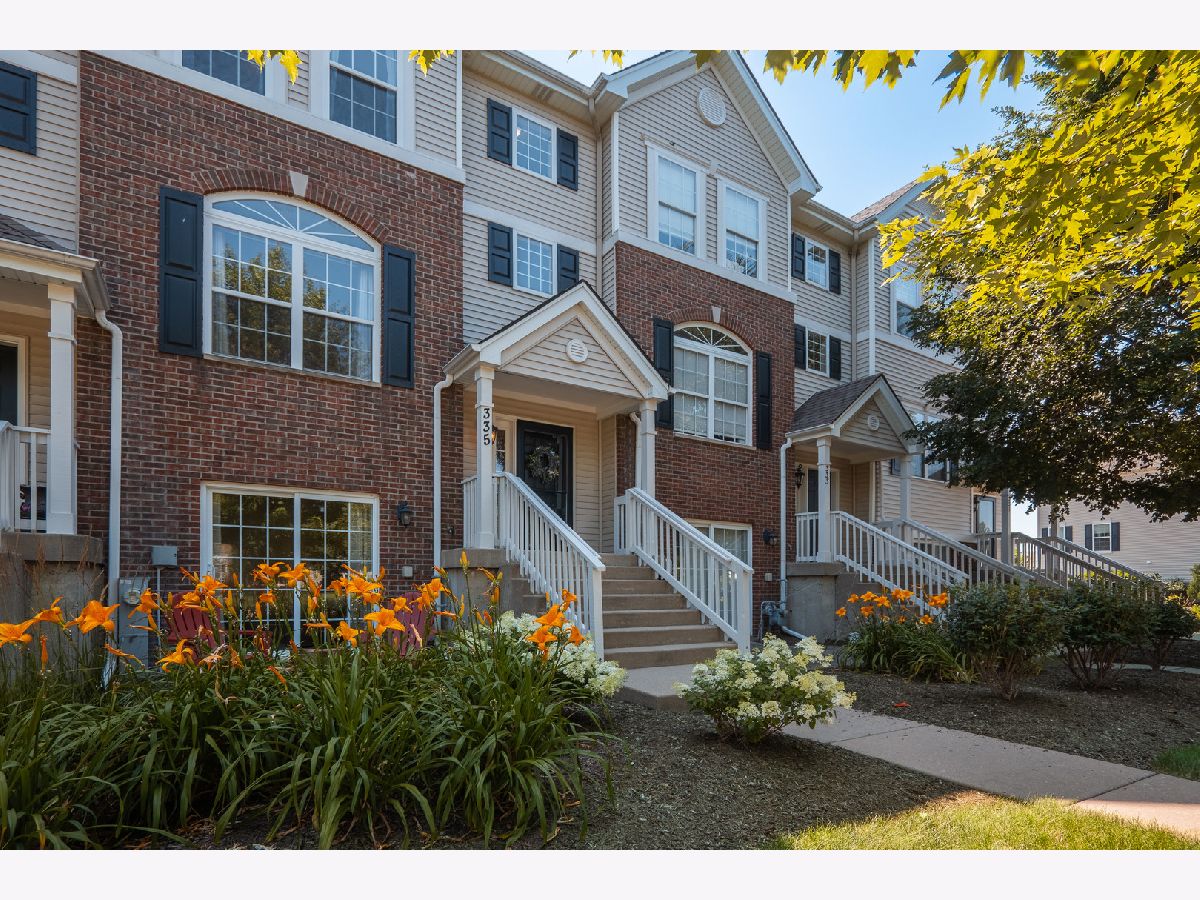  For Sale Oswego Illinois, 335 Lakeshore Drive