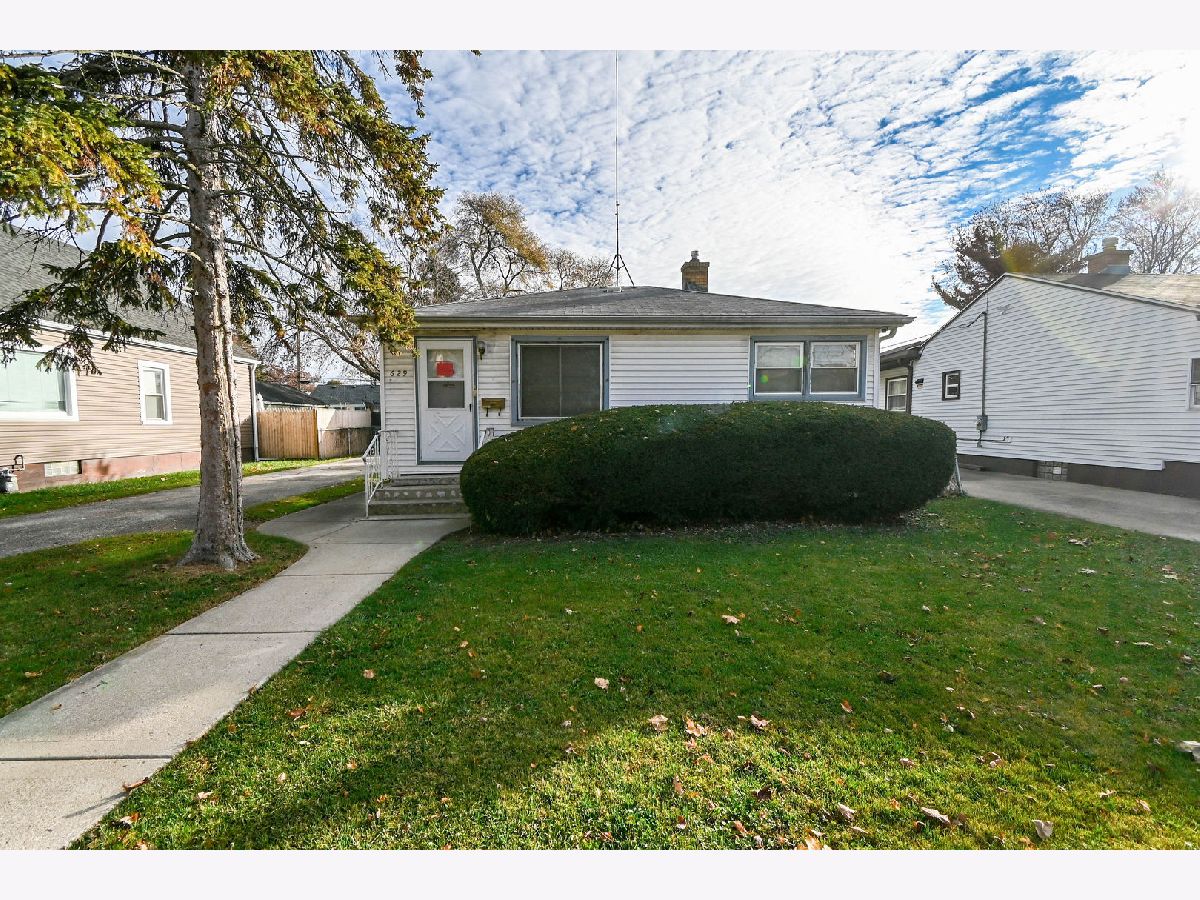  For Sale Waukegan Illinois, 629 Fulton Avenue