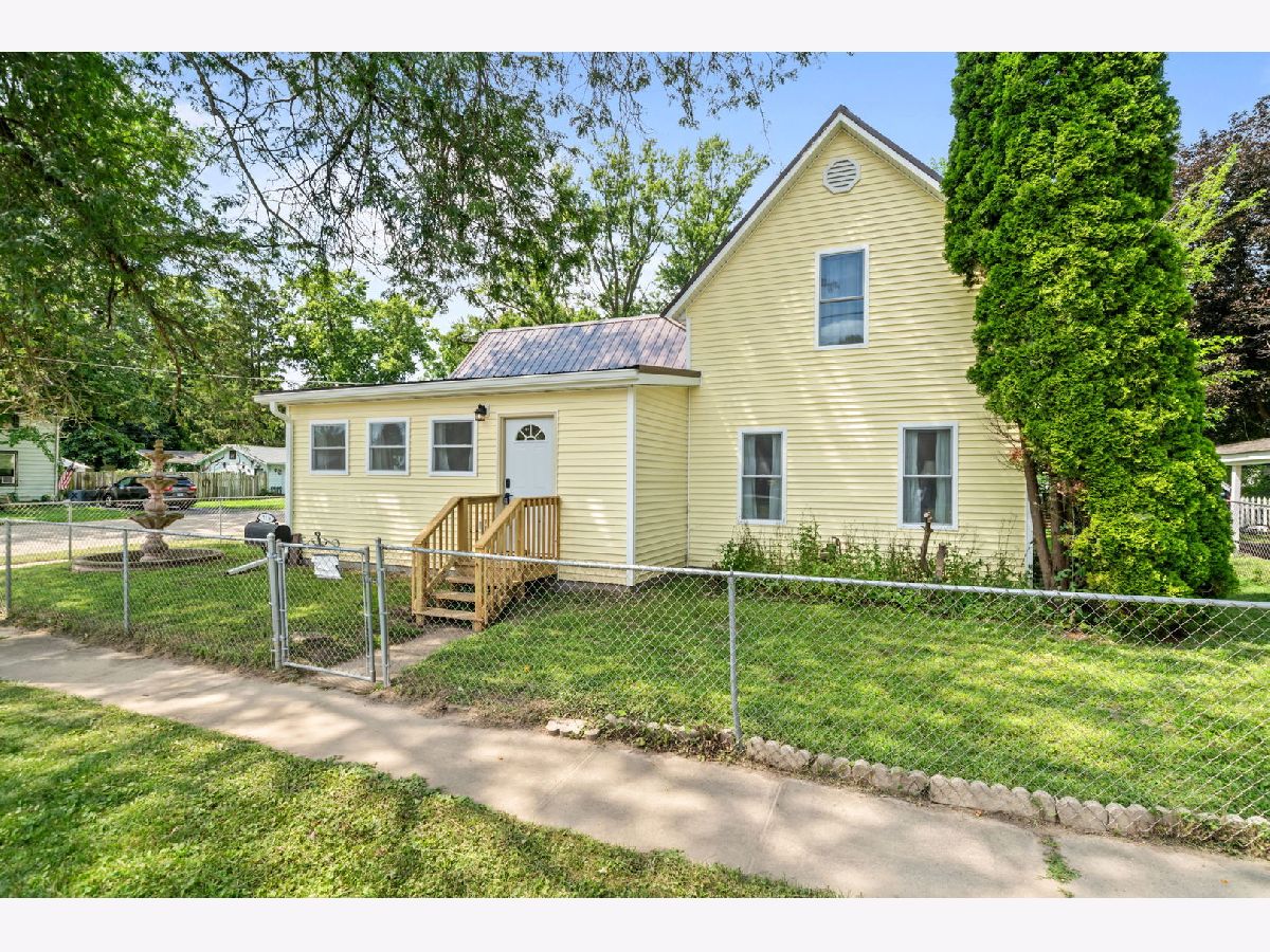  For Sale Oregon Illinois, 710 2nd Street