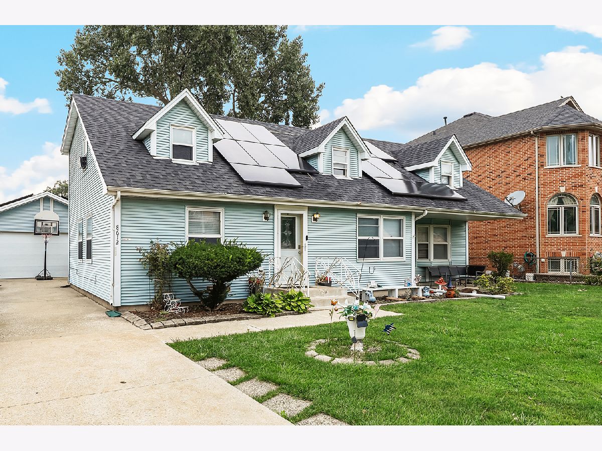  For Sale Burbank Illinois, 8612 Meade Avenue