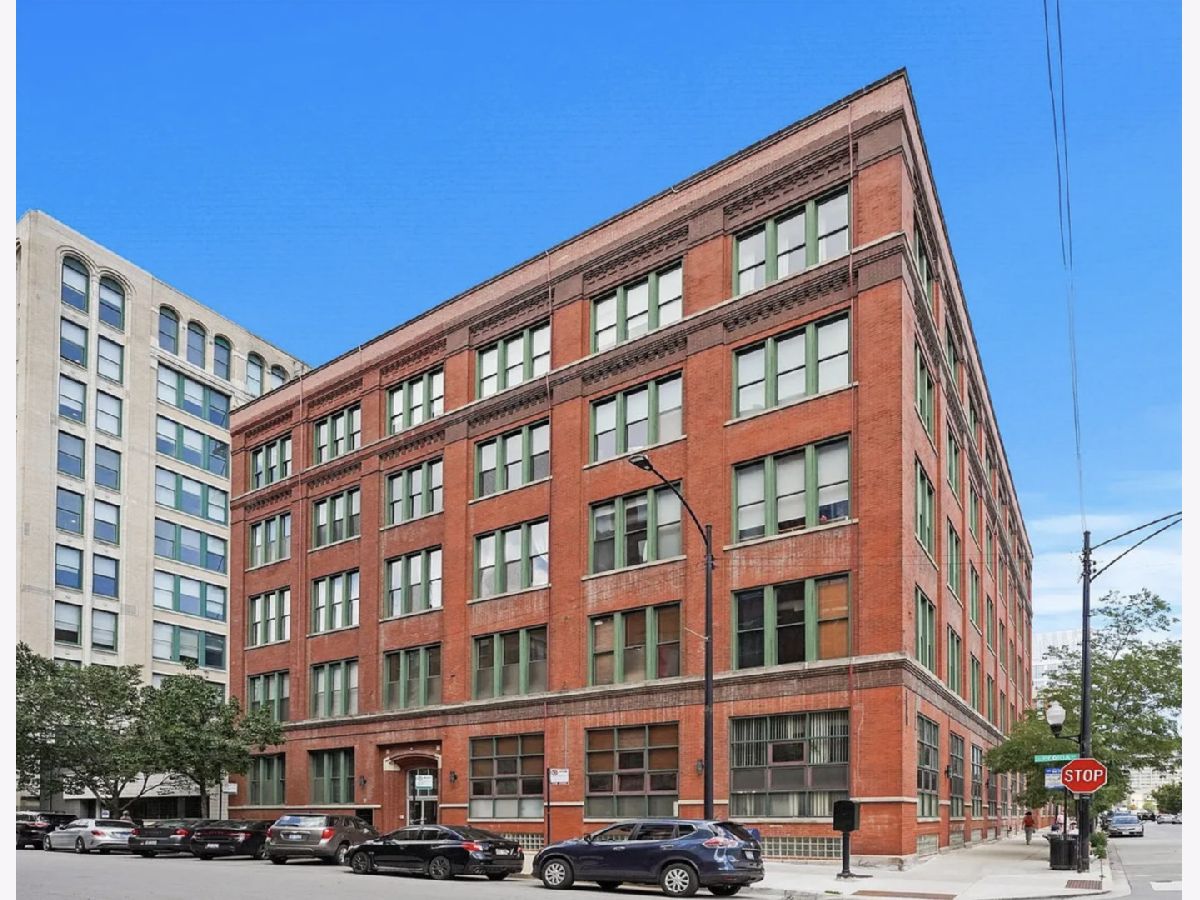 Condos & Townhomes Rented Westgate Lofts Chicago Illinois, 331 Peoria