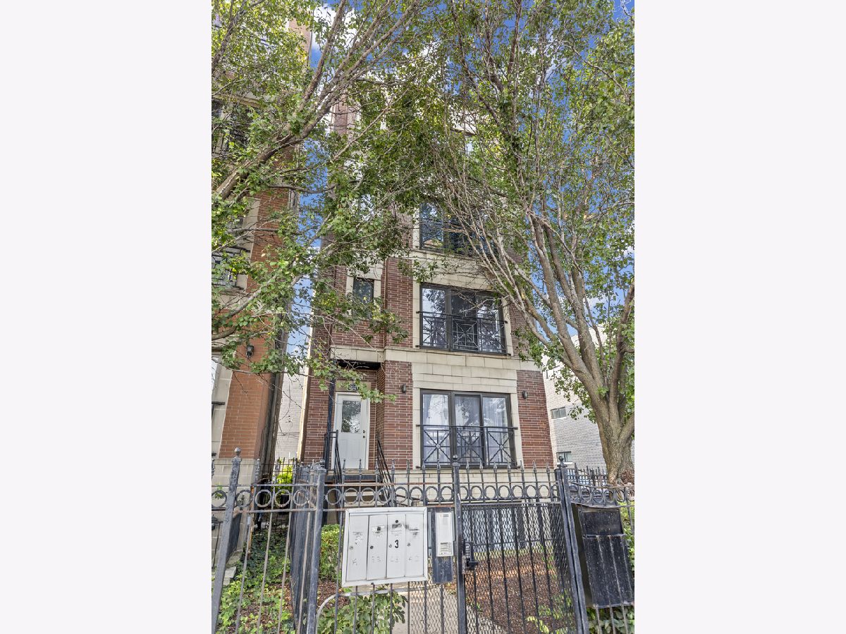  For Sale Chicago Illinois, 2521 Congress Parkway