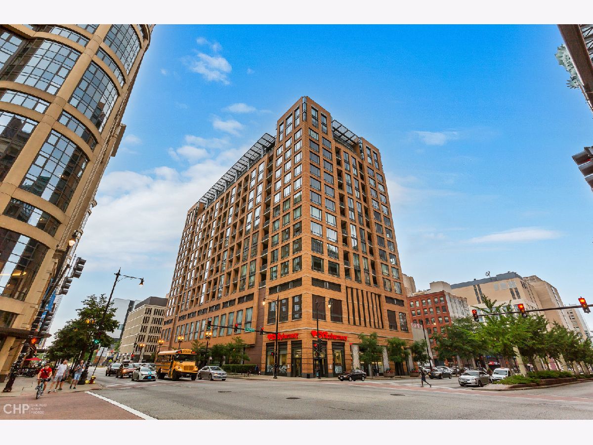  Rented Chicago Illinois, 520 State