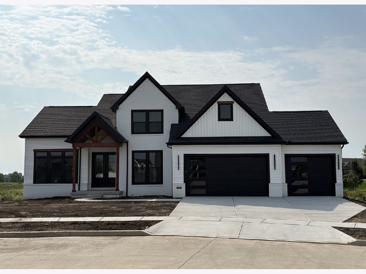  For Sale Bloomington Illinois, 5315 Finlen Lane