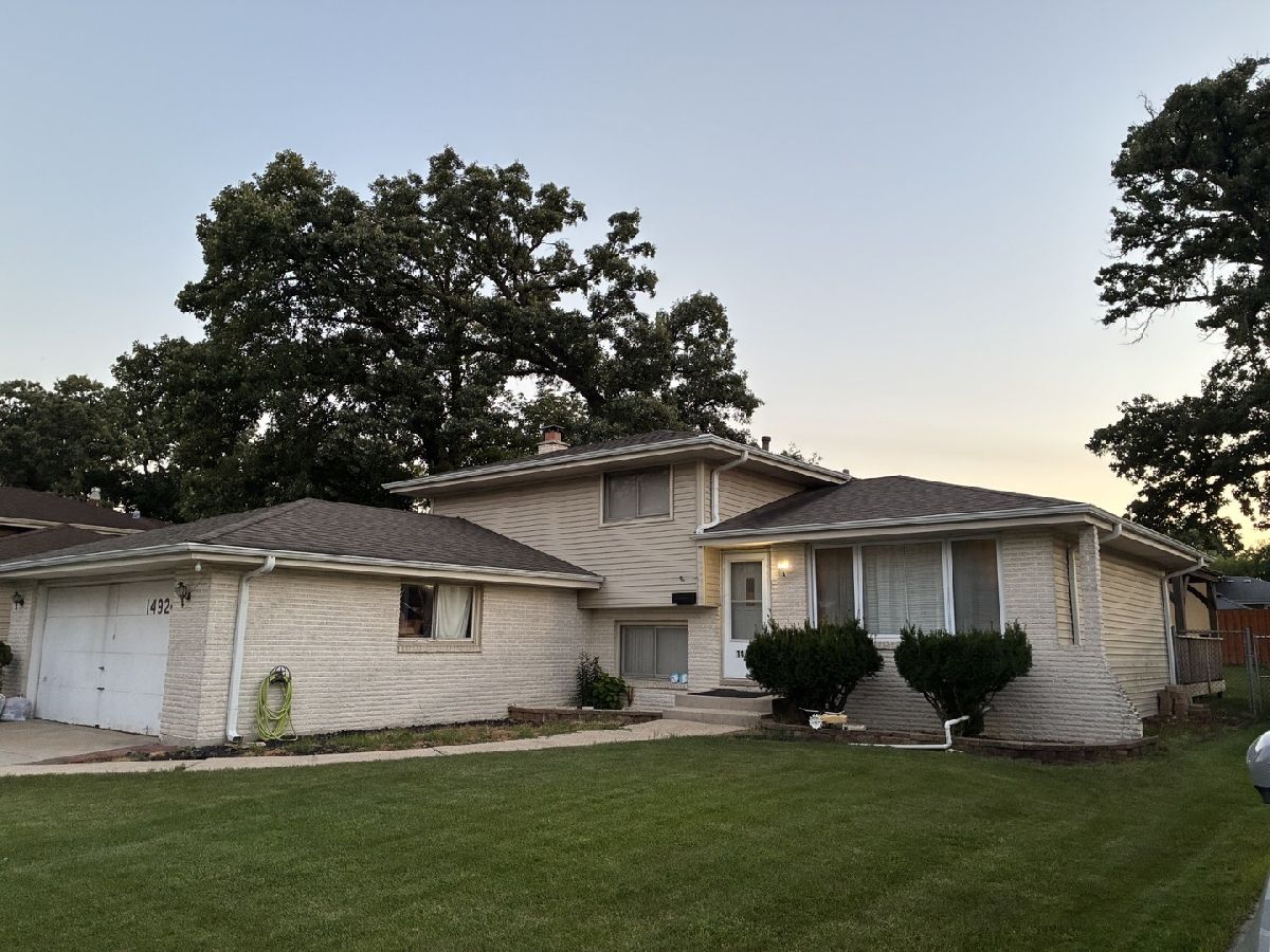  For Sale Midlothian Illinois, 14924 Knox Avenue