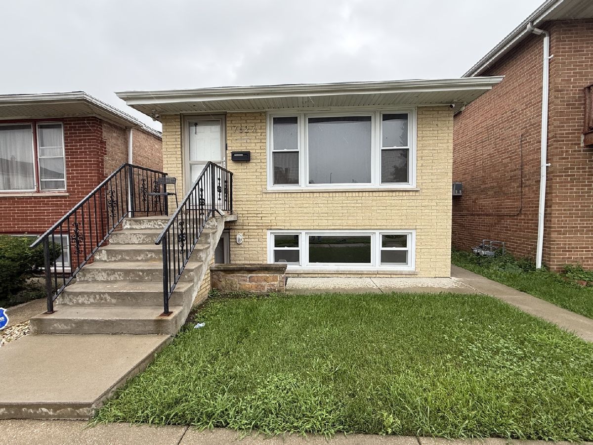  Rented Summit Illinois, 7627 64