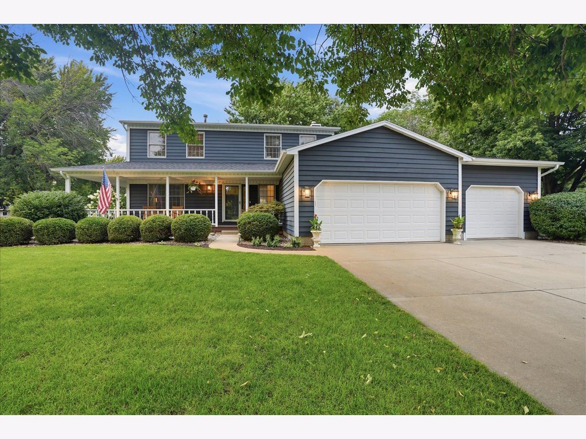  For Sale Towanda Illinois, 15 Fox Creek Road