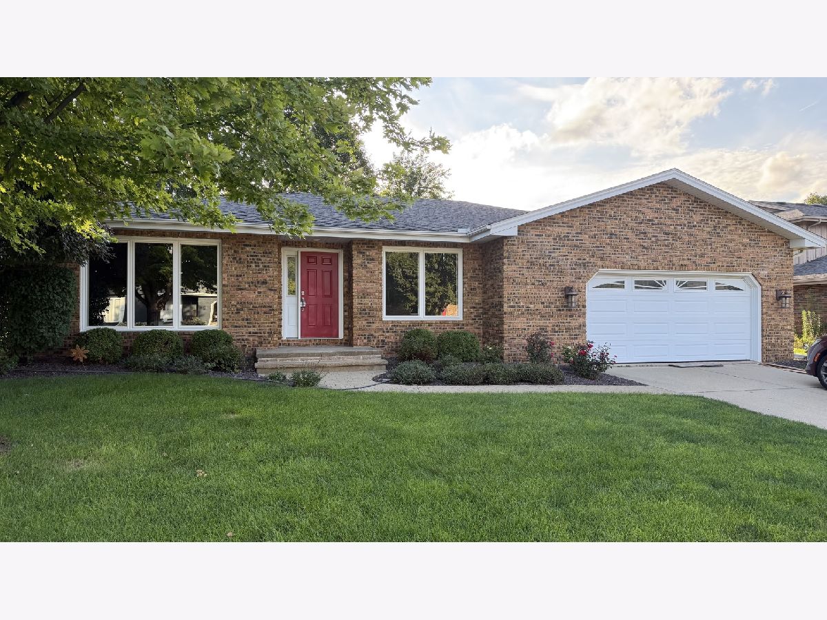 Homes & Condos & Townhomes Sold Rollingbrook Bloomington Illinois, 38 Pembrook