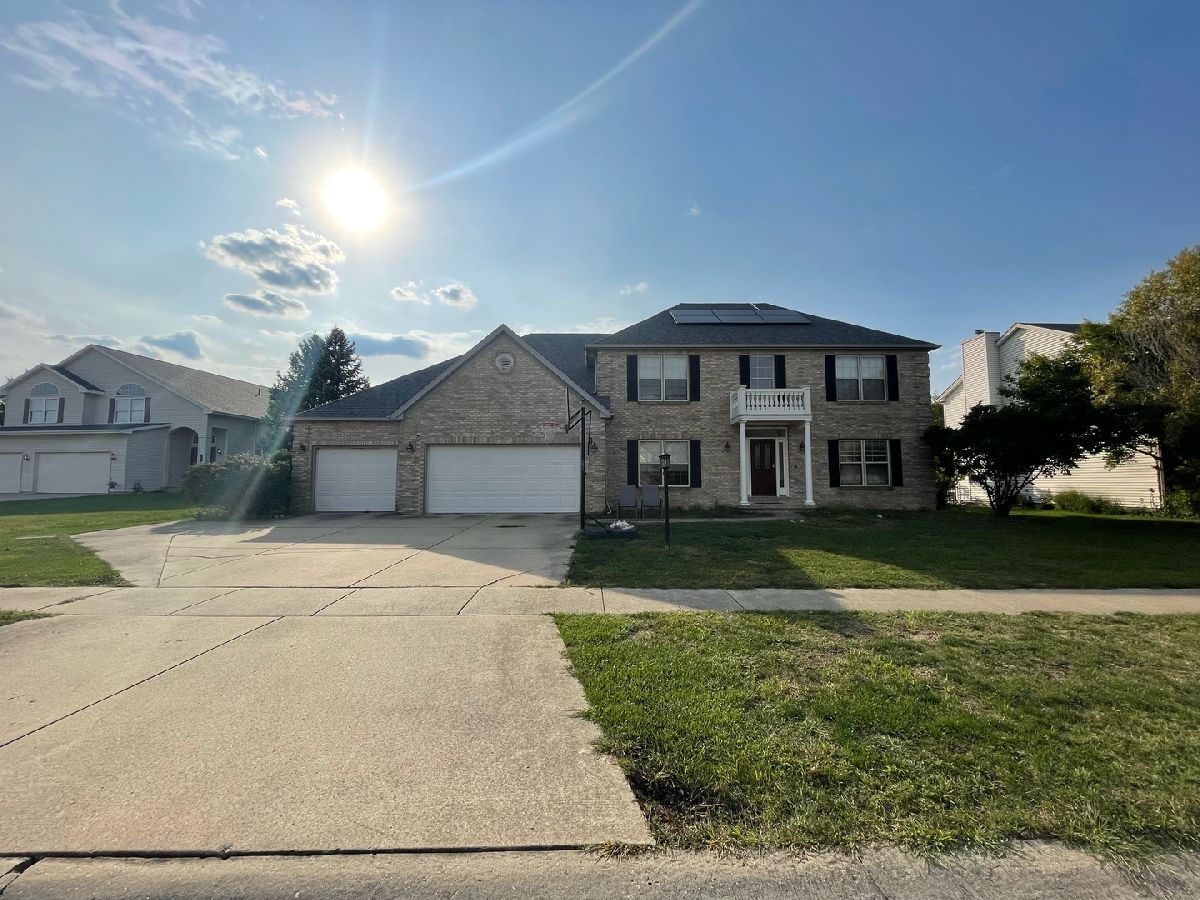 Homes & Condos & Townhomes For Sale Ironwood Champaign Illinois, 2107 Crossgate Court