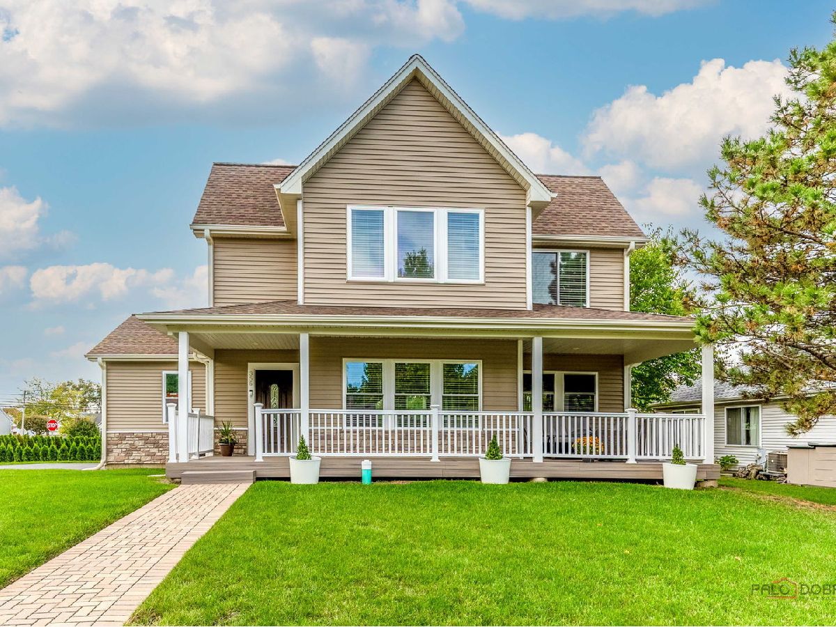  For Sale Lake Villa Illinois, 355 Woodhill Lane