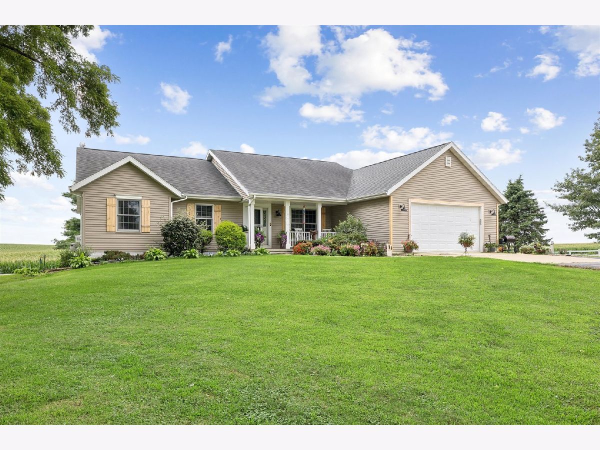  For Sale Morrison Illinois, 12433 Prairie Center Road