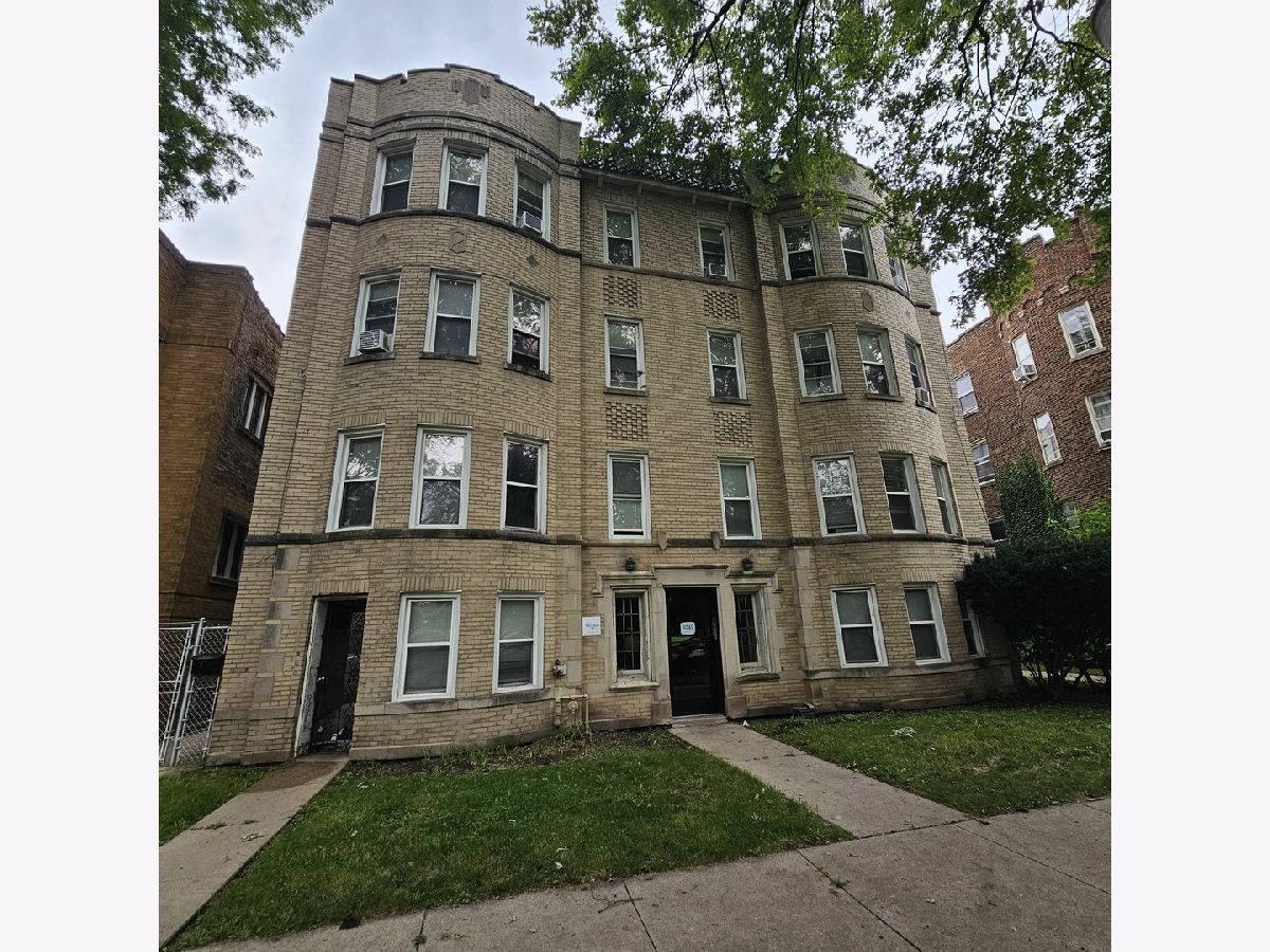  For Sale Chicago Illinois, 6049 Talman Avenue