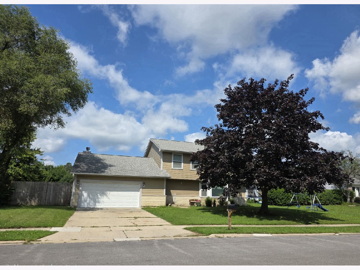  For Sale Gurnee Illinois, 430 Gillings Drive