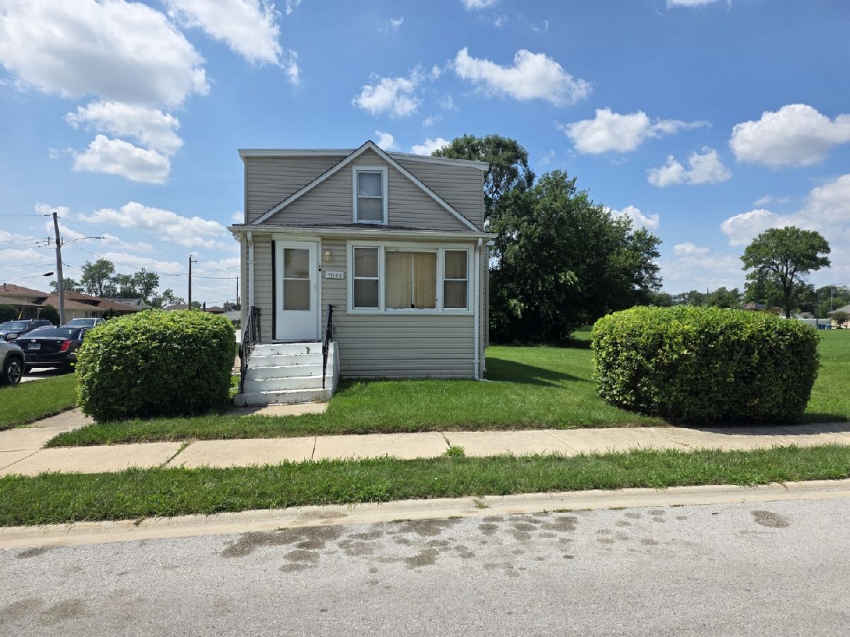  For Sale Phoenix Illinois, 15144 9th Avenue