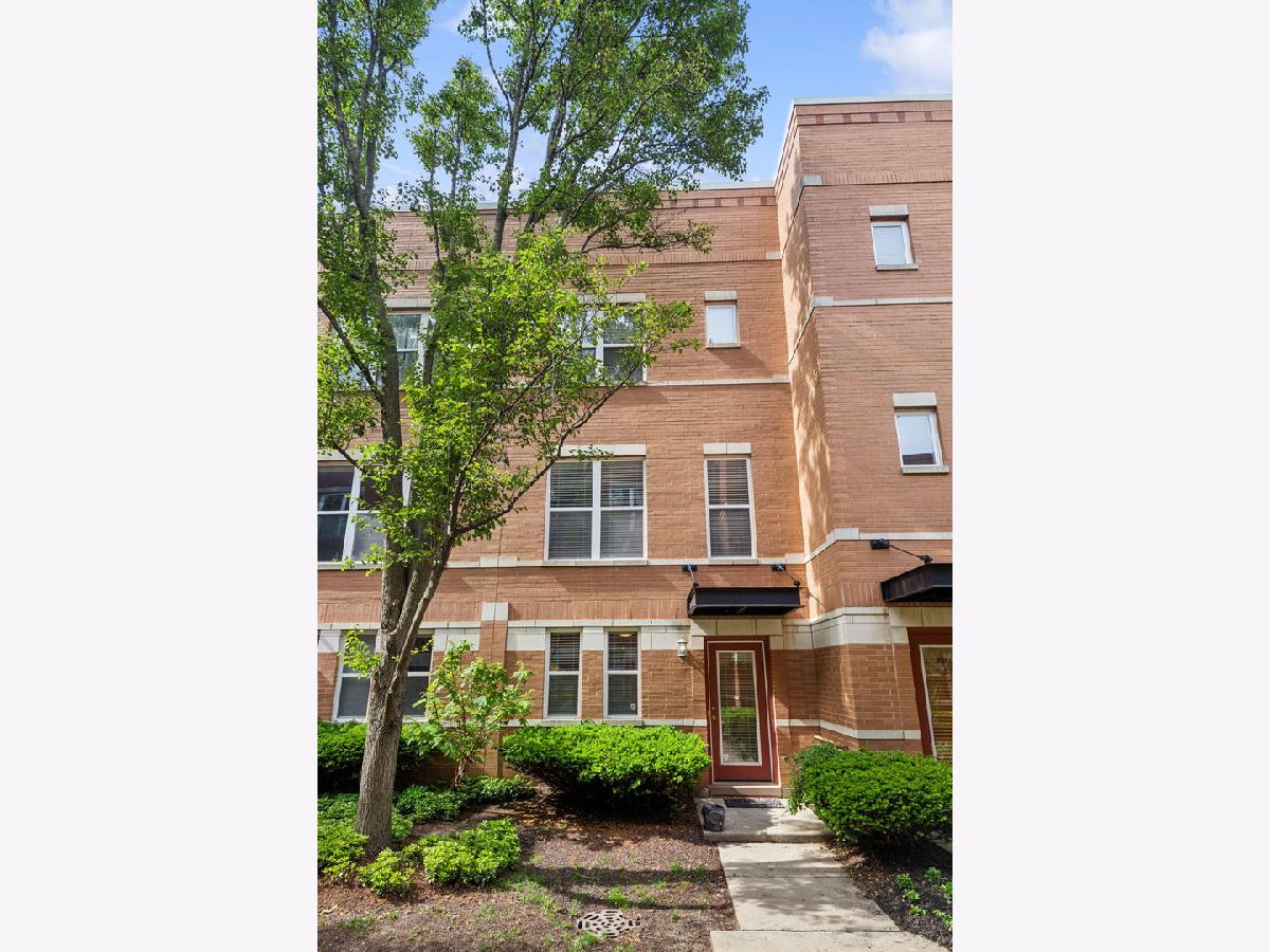  Rented Evanston Illinois, 521 Chicago