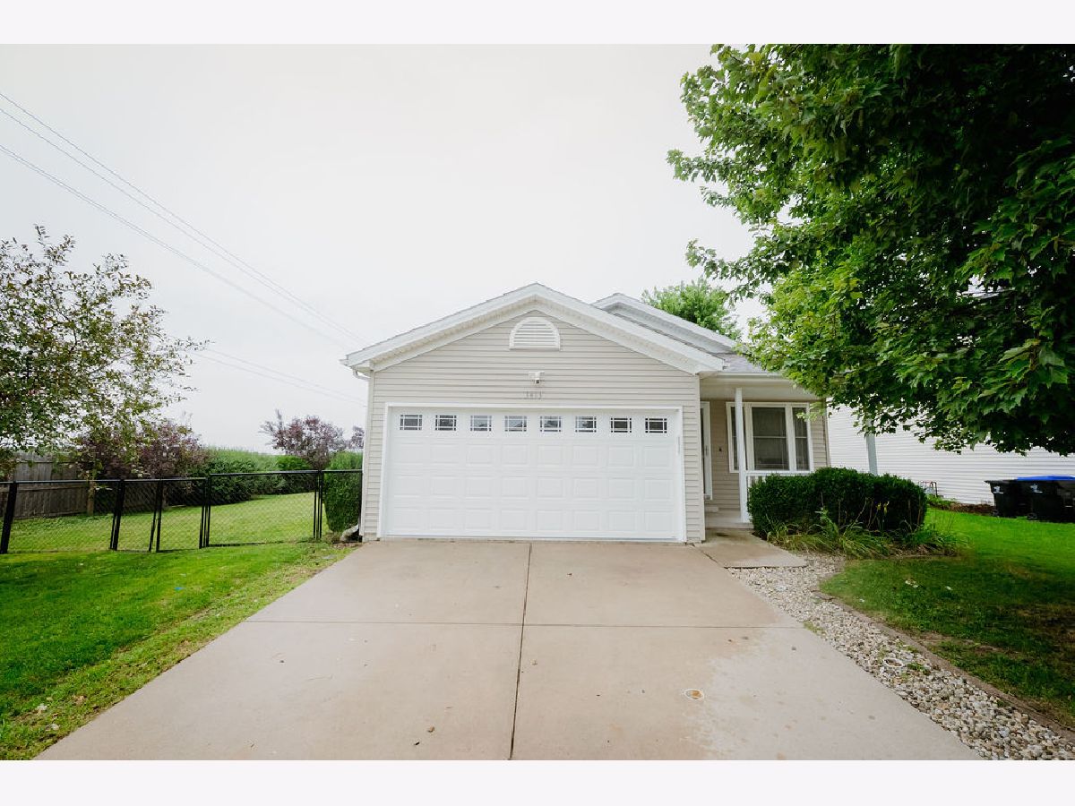  For Sale Bloomington Illinois, 3413 Mcniff Drive