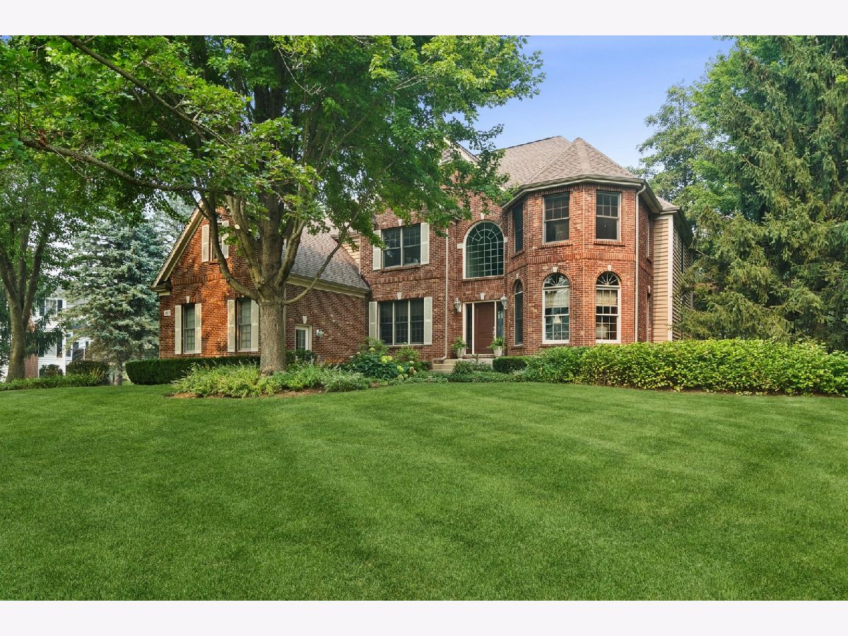Homes For Sale Paradise Grove Crystal Lake Illinois, 5617 Winding Road