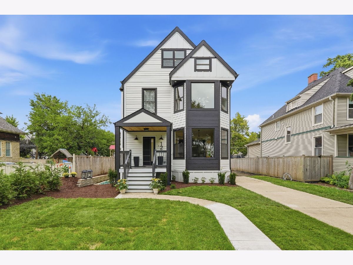  For Sale La Grange Illinois, 121 Kensington Avenue