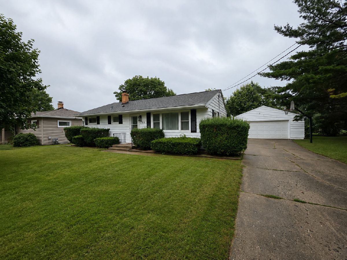  Rented Marengo Illinois, 735 Maple