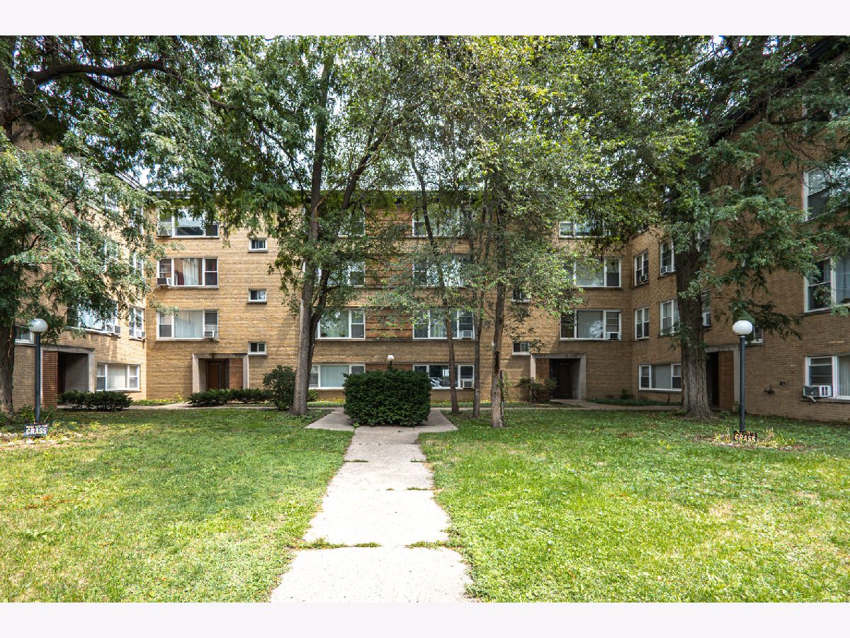  For Sale Chicago Illinois, 6139 Seeley Avenue