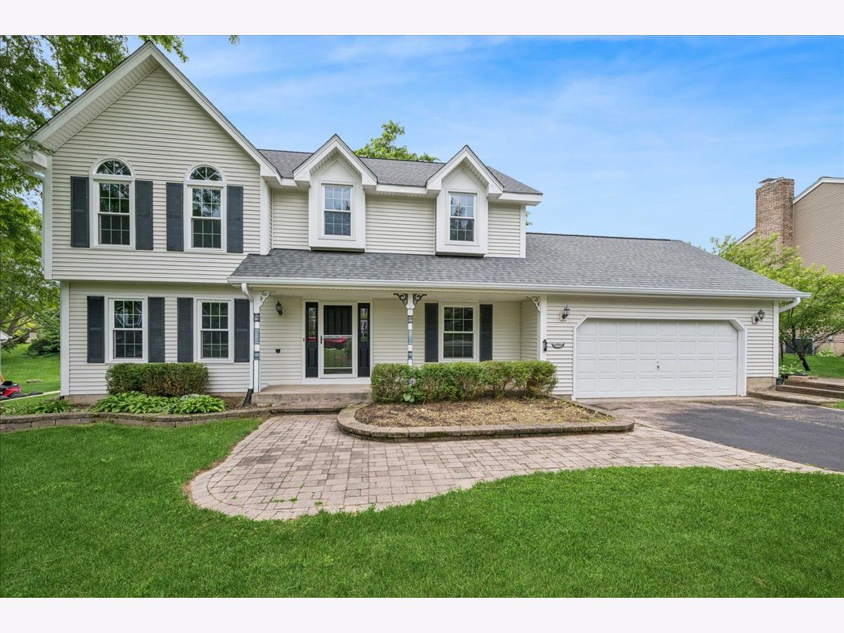  For Sale Algonquin Illinois, 1335 Gaslight Drive