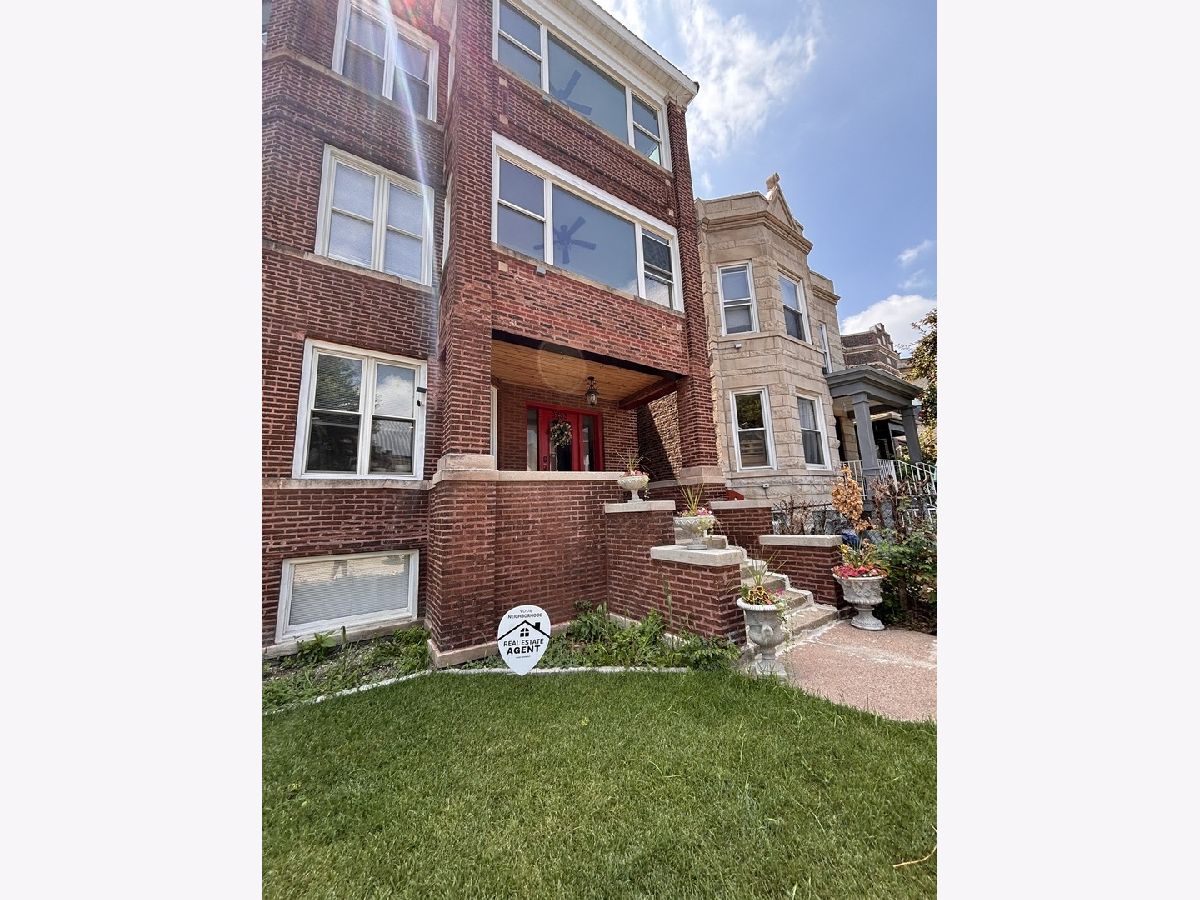  Rented Chicago Illinois, 3233 Cortez