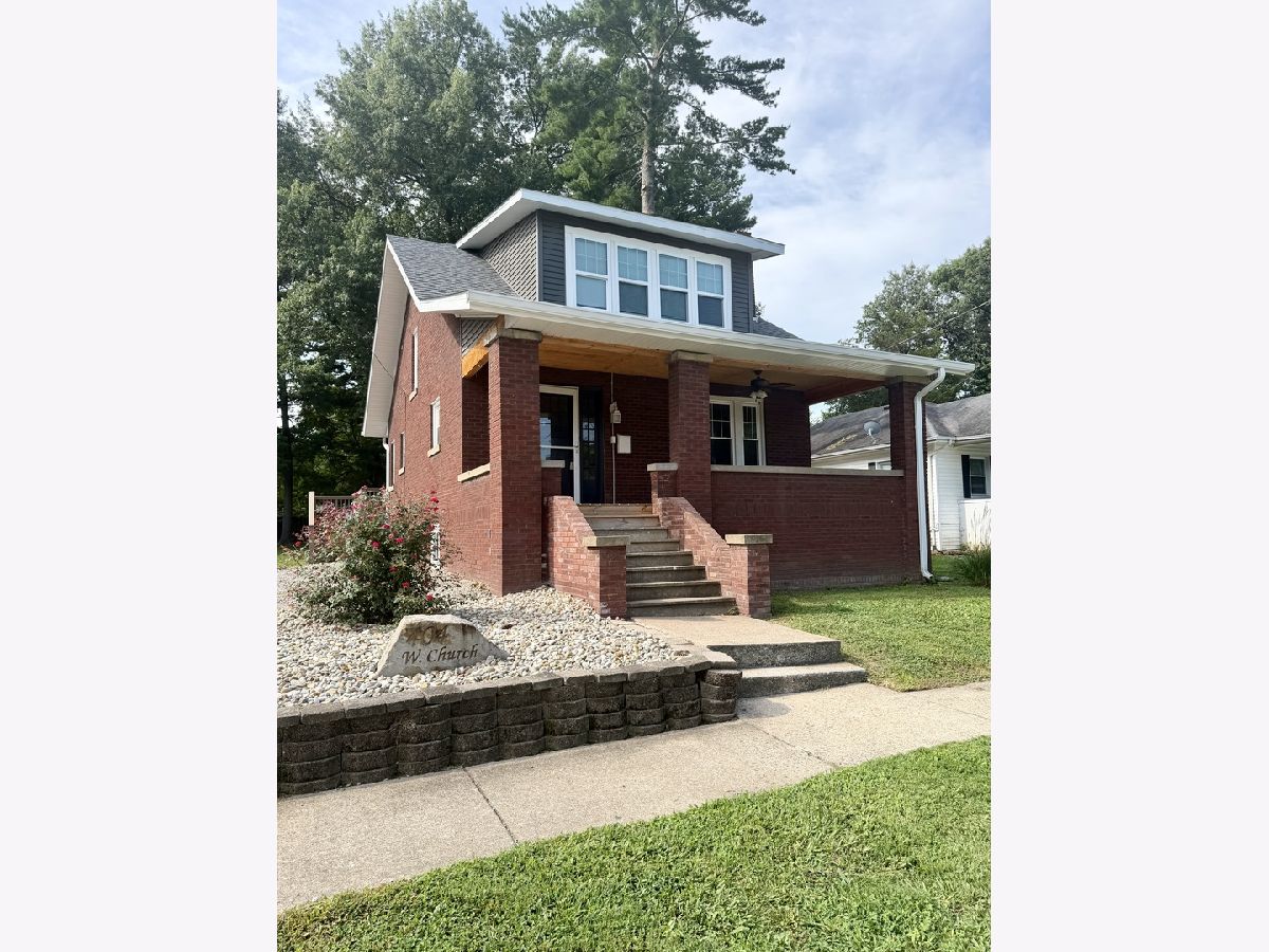  For Sale Benton Illinois, 404 Church Street